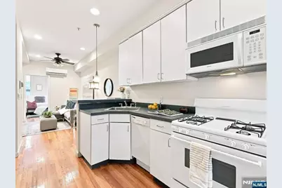 358 3rd Street 3L #3L, Hoboken, NJ 07030 - Photo 5