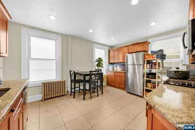 63 Montague Place, Montclair, NJ 07042 - Photo 7