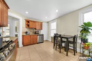 63 Montague Pl, Montclair, NJ 07042 - Photo 9