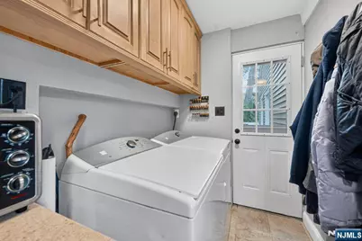 7 Henry Avenue, Hawthorne, NJ 07506 - Photo 9