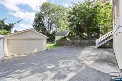 267 Hoover Avenue, Bloomfield, NJ 07003 - Photo 33