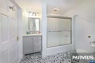 137 E Magnolia Ave, Maywood, NJ 07607 - Photo 13