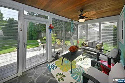 137 E Magnolia Avenue, Maywood, NJ 07607 - Photo 15