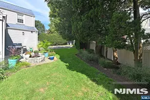 137 E Magnolia Ave, Maywood, NJ 07607 - Photo 23