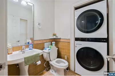 103 S Grove Street, East Orange, NJ 07018 - Photo 15