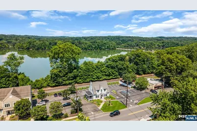 129-135 Broadway, Woodcliff Lake, NJ 07677 - Photo 15