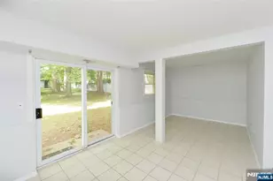 85 Primrose Ln B, Paramus, NJ 07652 - Photo 27