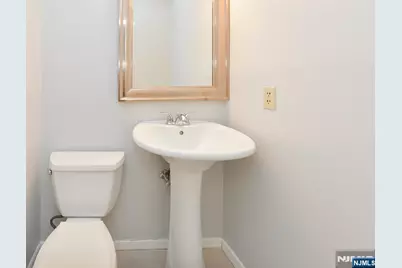 85 Primrose Lane B #B, Paramus, NJ 07652 - Photo 9