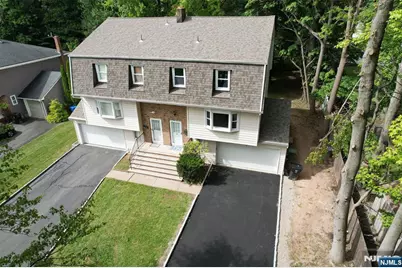 85 Primrose Lane B #B, Paramus, NJ 07652 - Photo 1