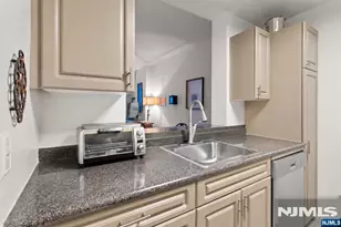 1104 City Pl, Edgewater, NJ 07020 - Photo 19