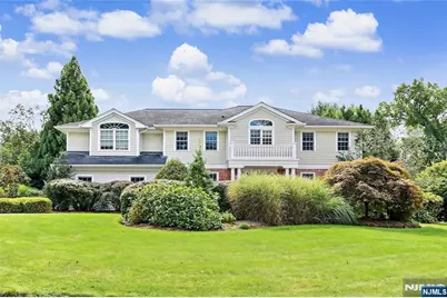 359 Lakeview Drive, Wyckoff Township, NJ 07481 - Photo 43