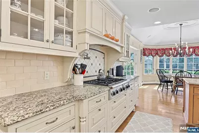 359 Lakeview Drive, Wyckoff Township, NJ 07481 - Photo 15
