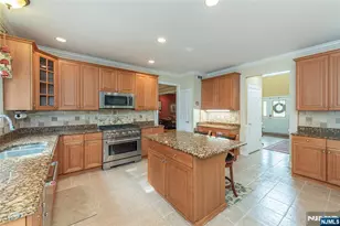 4 Hunter Dr, Mount Olive, NJ 07828 - Photo 11