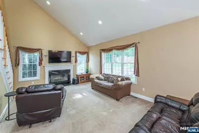 4 Hunter Drive, Mount Olive, NJ 07828 - Photo 13