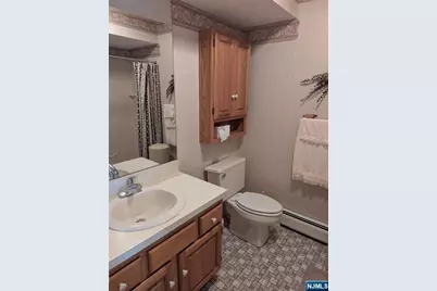 31 Maple Avenue 31A #31A, Park Ridge, NJ 07656 - Photo 11