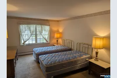 31 Maple Avenue 31A #31A, Park Ridge, NJ 07656 - Photo 9