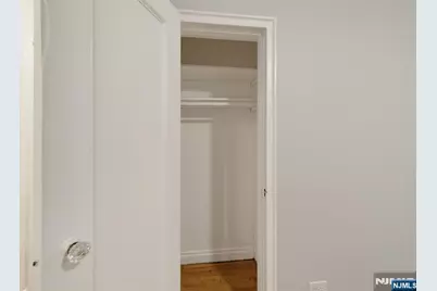 81 Chester Place K2C #K2C, Englewood, NJ 07631 - Photo 23