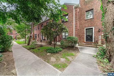 81 Chester Place K2C #K2C, Englewood, NJ 07631 - Photo 3