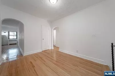 90 Tracey Place F-2-T #F-2-T, Englewood, NJ 07631 - Photo 5