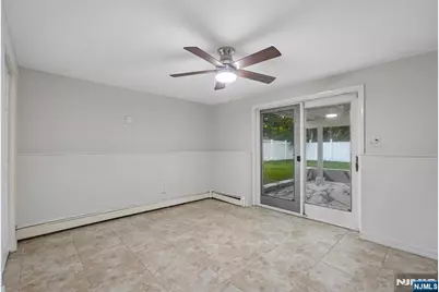 274 Oradell Avenue, Paramus, NJ 07652 - Photo 21