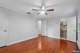 274 Oradell Ave, Paramus, NJ 07652 - Photo 11