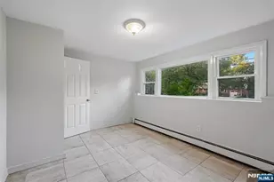 274 Oradell Ave, Paramus, NJ 07652 - Photo 19