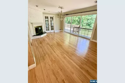 12 Heatherhill Lane, Woodcliff Lake, NJ 07677 - Photo 3