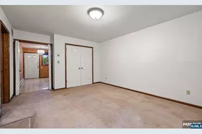 140 Allwood Road E #E, Clifton, NJ 07014 - Photo 3