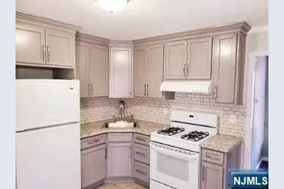 509 Jauncey Avenue, Lyndhurst Township, NJ 07071 - Photo 3