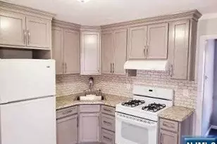 509 Jauncey Ave, Lyndhurst Township, NJ 07071 - Photo 3