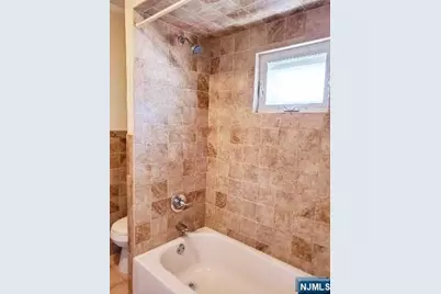 509 Jauncey Avenue, Lyndhurst Township, NJ 07071 - Photo 7