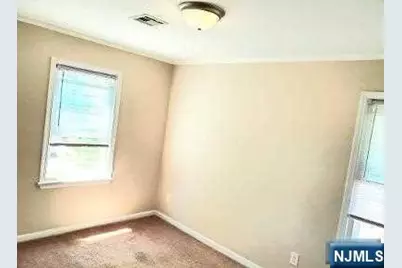 509 Jauncey Avenue, Lyndhurst Township, NJ 07071 - Photo 9