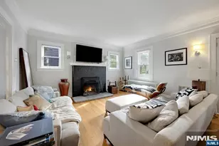 44 Cortland Pl, Tenafly, NJ 07670 - Photo 9