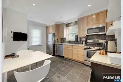 44 Cortland Place, Tenafly, NJ 07670 - Photo 5