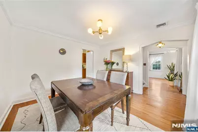 86 Windsor Road, Tenafly, NJ 07670 - Photo 9
