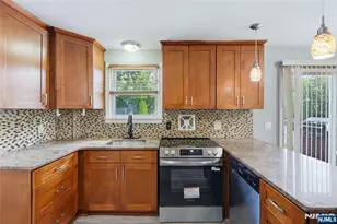 635 Robinson Terrace, Union Township, NJ 07083 - Photo 7