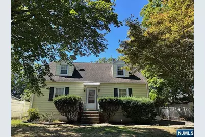 31 Oak Street, Oakland, NJ 07436 - Photo 1