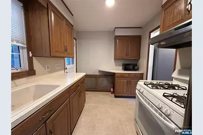 31 Oak Street, Oakland, NJ 07436 - Photo 9