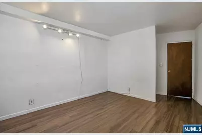 2100 Linwood Avenue 15P #15P, Fort Lee, NJ 07024 - Photo 17