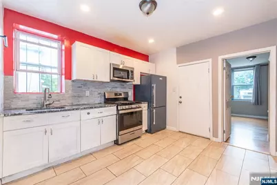 89 Tremont Avenue, East Orange, NJ 07018 - Photo 7