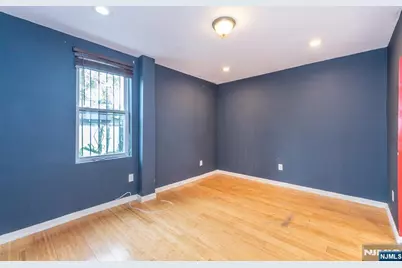 89 Tremont Avenue, East Orange, NJ 07018 - Photo 9
