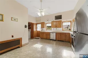 676 Belgrove Dr, Kearny, NJ 07032 - Photo 23