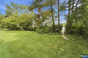 676 Belgrove Dr, Kearny, NJ 07032 - Photo 5