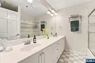 547 Bloomfield Street 4, Hoboken, NJ 07030 - Photo 17