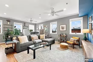 547 Bloomfield Street 4, Hoboken, NJ 07030 - Photo 1