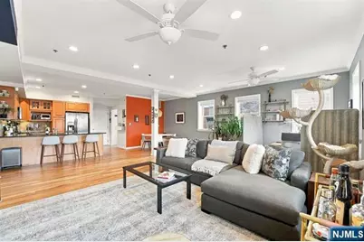 547 Bloomfield Street 4 #4, Hoboken, NJ 07030 - Photo 3