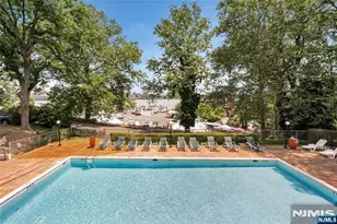 1375 River Road 1M, Edgewater, NJ 07020 - Photo 11