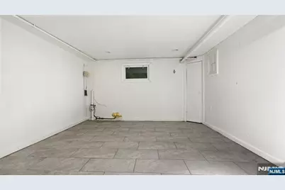 265 18th Street, Newark, NJ 07103 - Photo 25