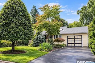 335 Lambert Ave, Northvale, NJ 07647 - Photo 1