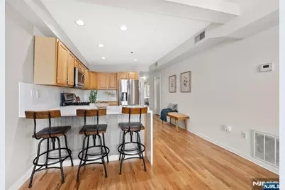 225 Clinton Street 4 #4, Hoboken, NJ 07030 - Photo 7